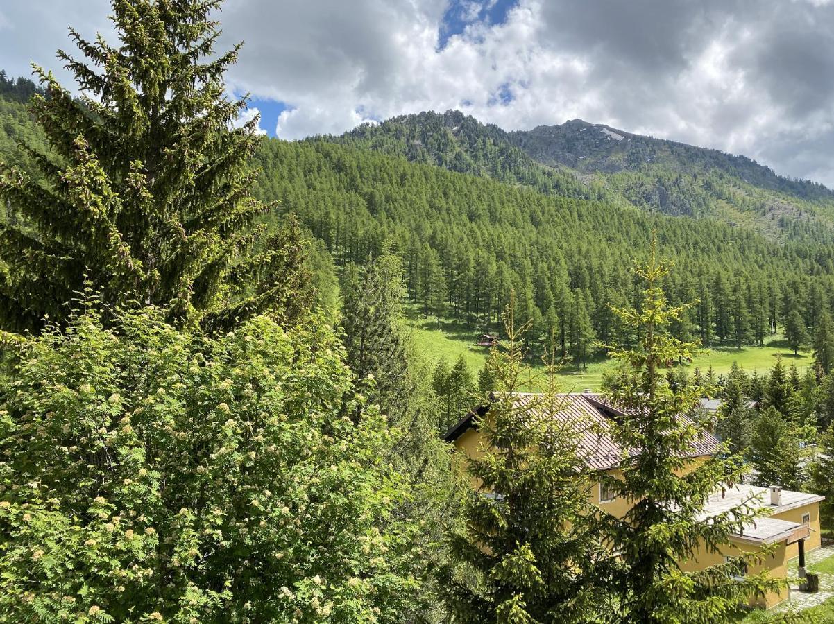 Chalet Della Luna Claviere Eksteriør billede