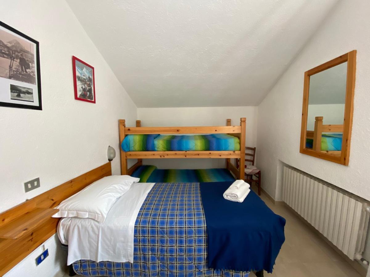 Chalet Della Luna Claviere Eksteriør billede